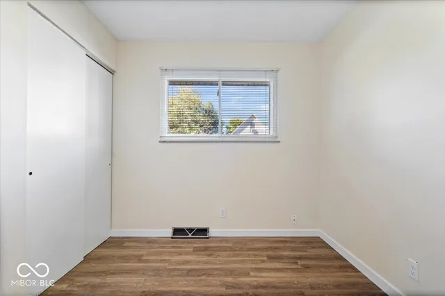 $245,000 | 325 North Center Street, Plainfield, IN 46168