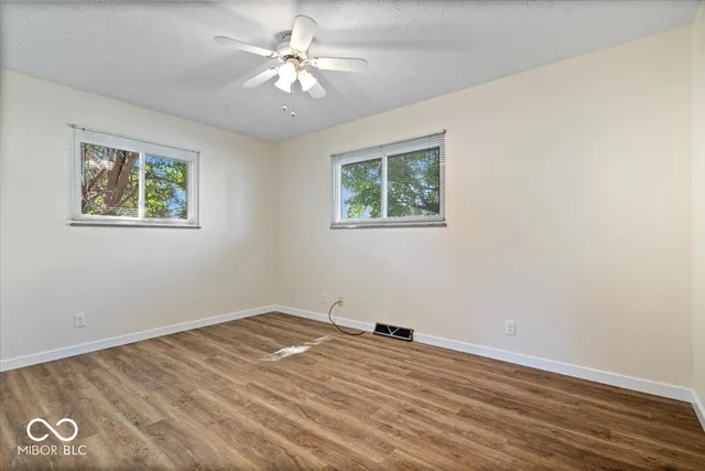 $245,000 | 325 North Center Street, Plainfield, IN 46168