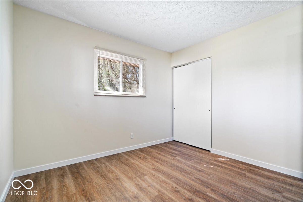 325 North Center Street Plainfield, IN 46168 - Photo 18 of 29