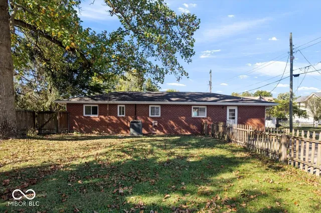 $245,000 | 325 North Center Street, Plainfield, IN 46168