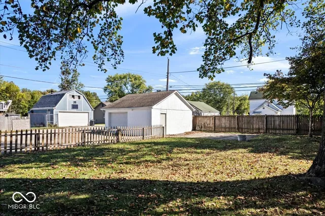 $245,000 | 325 North Center Street, Plainfield, IN 46168