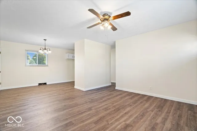 $245,000 | 325 North Center Street, Plainfield, IN 46168