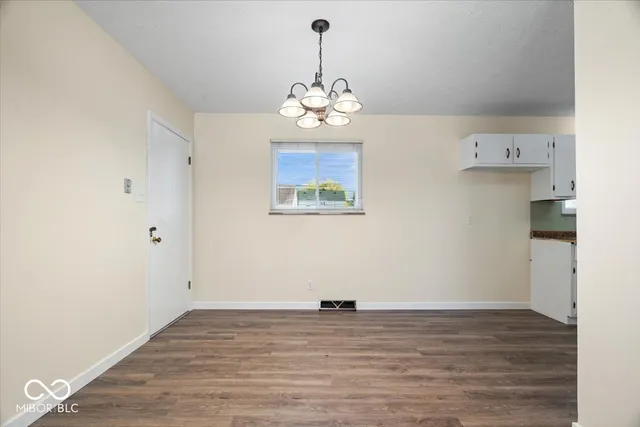 $245,000 | 325 North Center Street, Plainfield, IN 46168