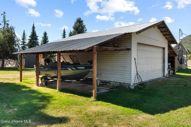 $495,000 | 4306 North Boyer Road, Sandpoint, ID 83864