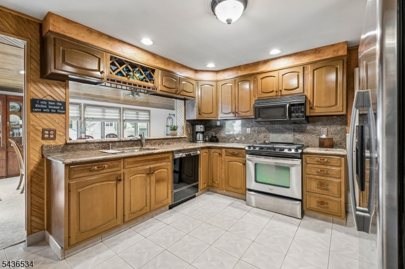 106 Salter Street Springfield, NJ 07081 - Photo 6 of 25