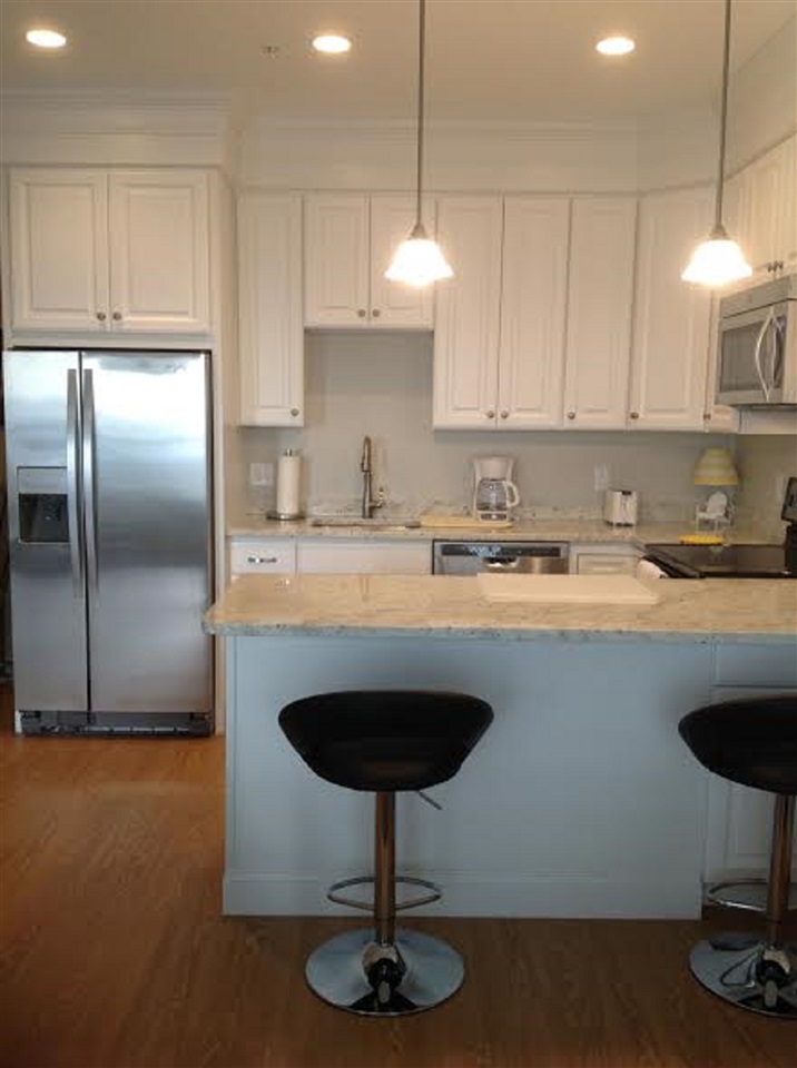 275 Ocean Boulevard, Unit 202 Hampton, NH 03842 - Photo 8 of 33
