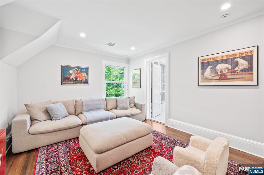 48 Edgemont Road Montclair, NJ 07042 - Photo 31 of 47