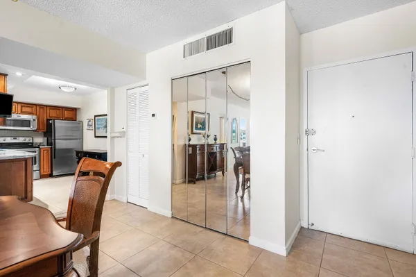 $3,000 | 3450 South Ocean Boulevard, Unit 714, Palm Beach, FL 33480