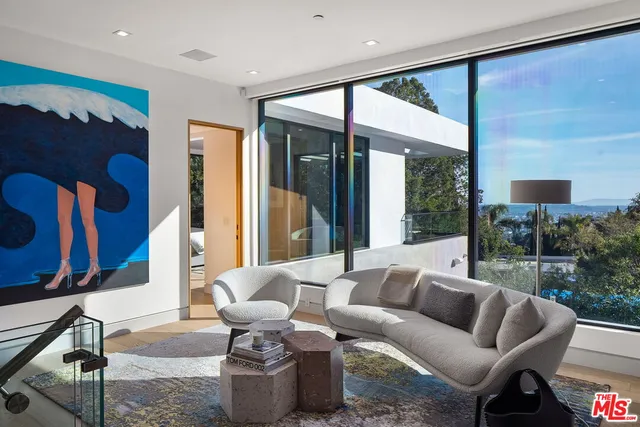 $8,995,000 | 1527 Rising Glen Road, Los Angeles, CA 90069