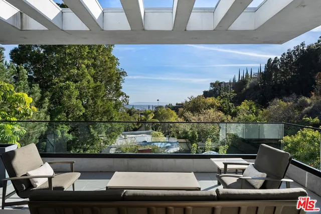 $8,995,000 | 1527 Rising Glen Road, Los Angeles, CA 90069