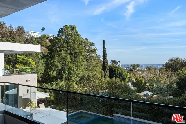 $8,995,000 | 1527 Rising Glen Road, Los Angeles, CA 90069