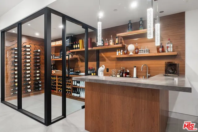 $8,995,000 | 1527 Rising Glen Road, Los Angeles, CA 90069