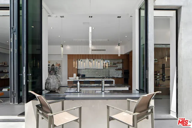 $8,995,000 | 1527 Rising Glen Road, Los Angeles, CA 90069