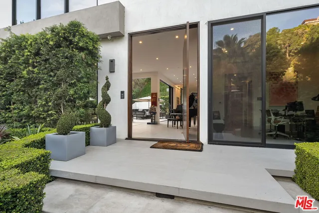 $8,995,000 | 1527 Rising Glen Road, Los Angeles, CA 90069