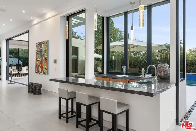 $8,995,000 | 1527 Rising Glen Road, Los Angeles, CA 90069
