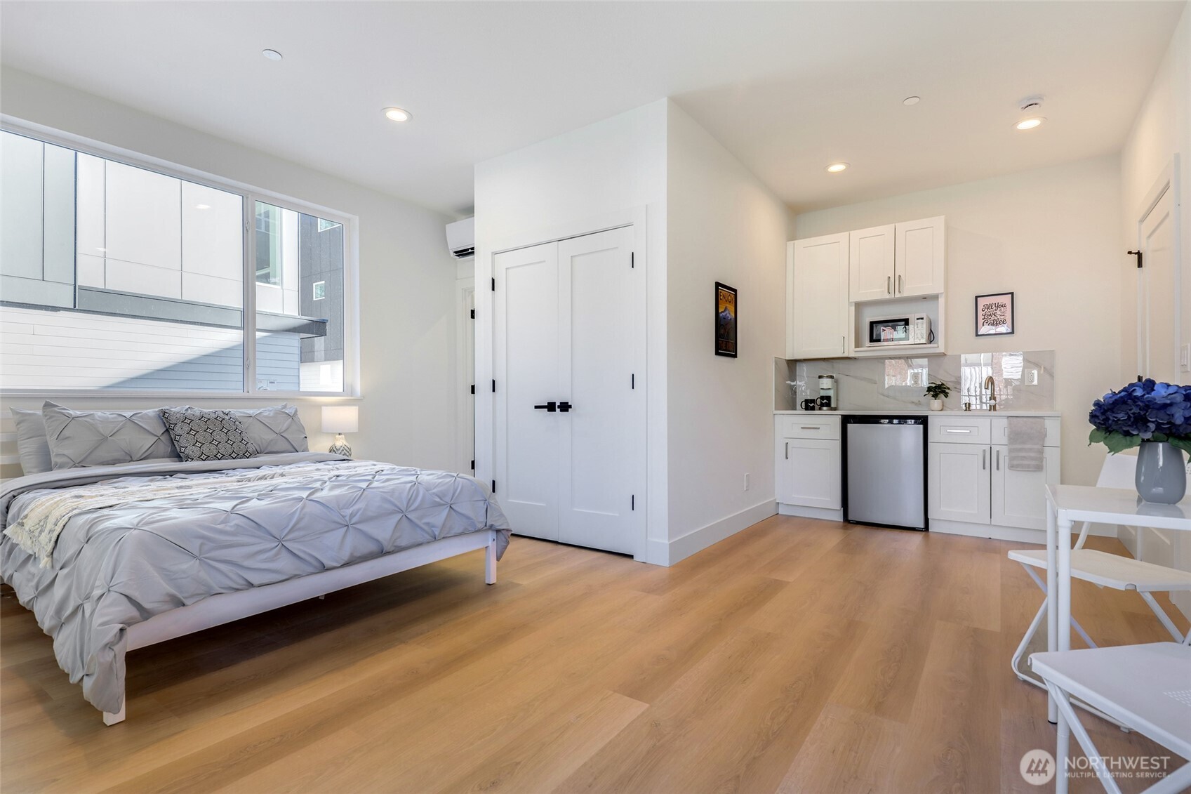 10618 East Riverside Drive Bothell, WA 98011 - Photo 3 of 17