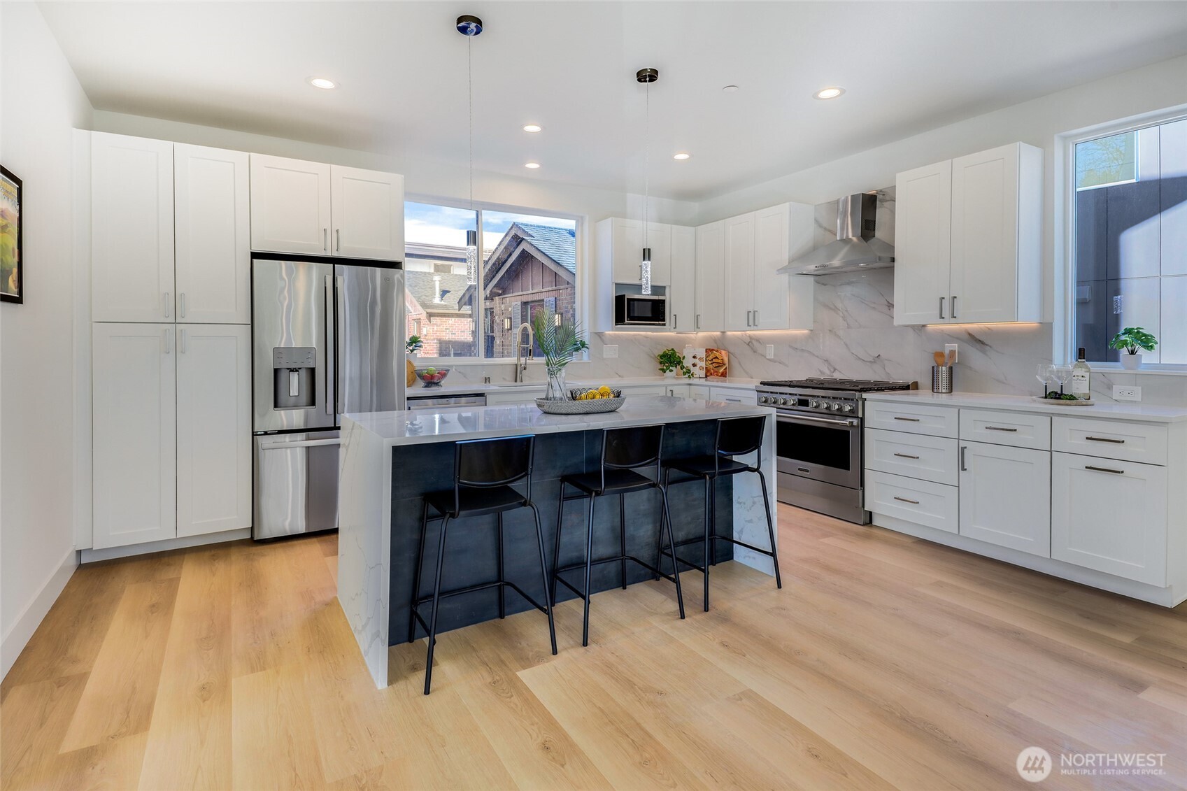 10618 East Riverside Drive Bothell, WA 98011 - Photo 7 of 17