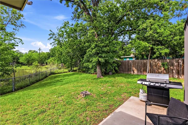$2,200 | 402 Williamson Drive, Bryan, TX 77801