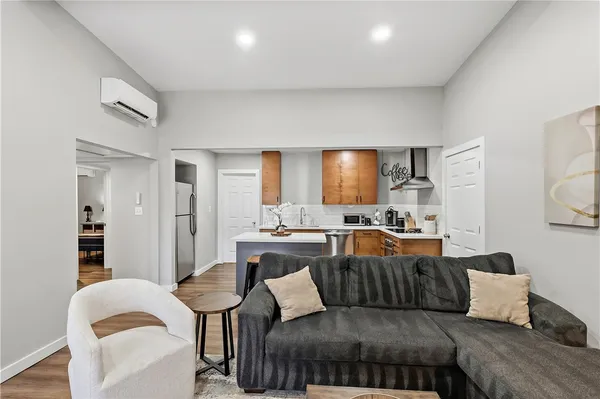 $2,200 | 402 Williamson Drive, Bryan, TX 77801