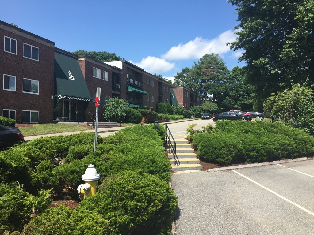 1212 Greendale Avenue, Unit 333 Needham, MA 02492 - Photo 11 of 15