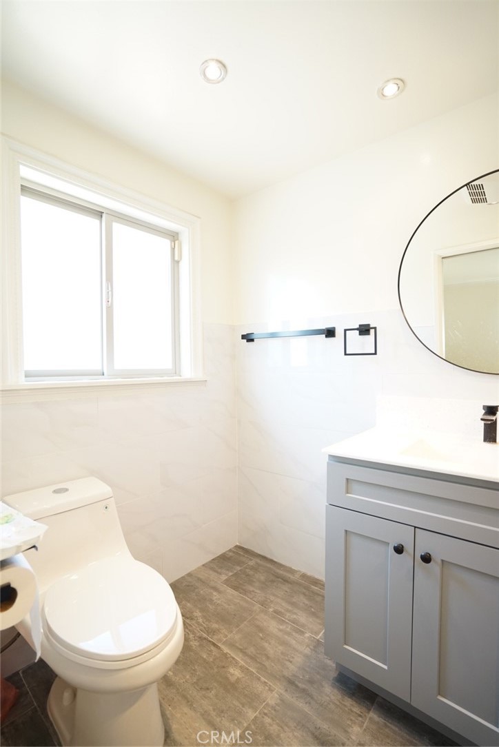 1925 El Sereno Avenue Arcadia, CA 91007 - Photo 23 of 37 a bathroom with a toilet a sink and a window