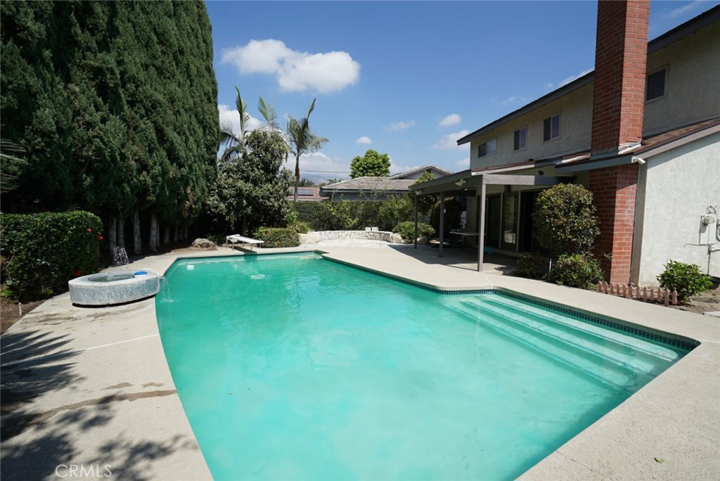 1925 El Sereno Avenue Arcadia, CA 91007 - Photo 34 of 37 a view of a backyard with plants and a patio
