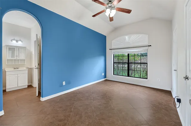 $432,000 | 319 Pinedale Avenue, Arcola, TX 77583