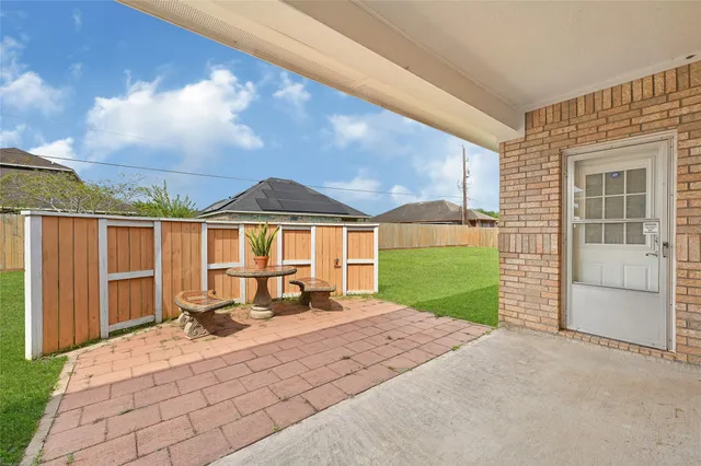 $432,000 | 319 Pinedale Avenue, Arcola, TX 77583