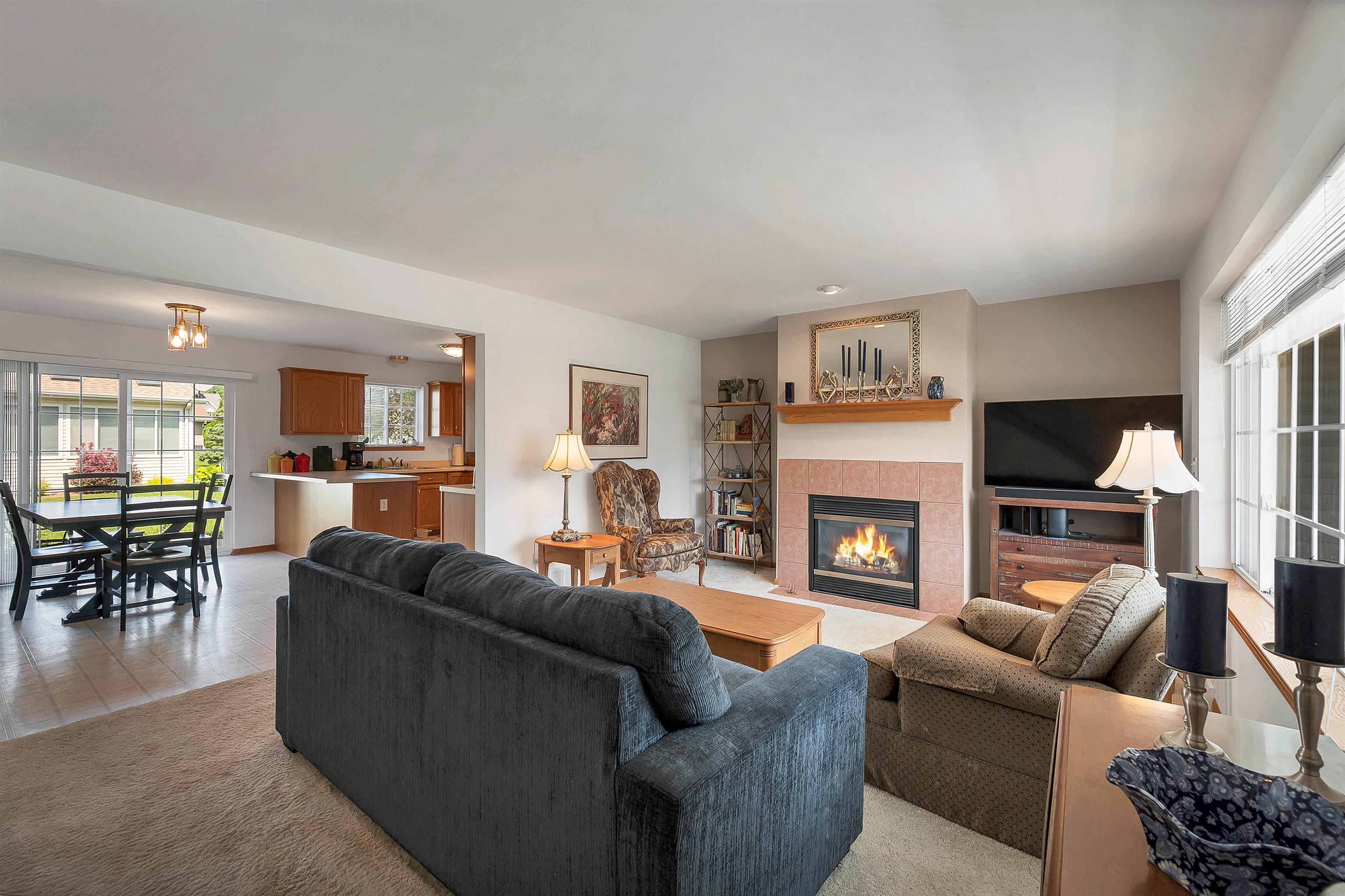 2535 Gemini Road Green Bay, WI 54311 - Photo 3 of 45