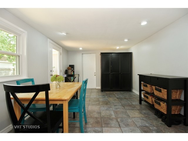 2033 Hawthorne Road Homewood, IL 60430 - Photo 10 of 16