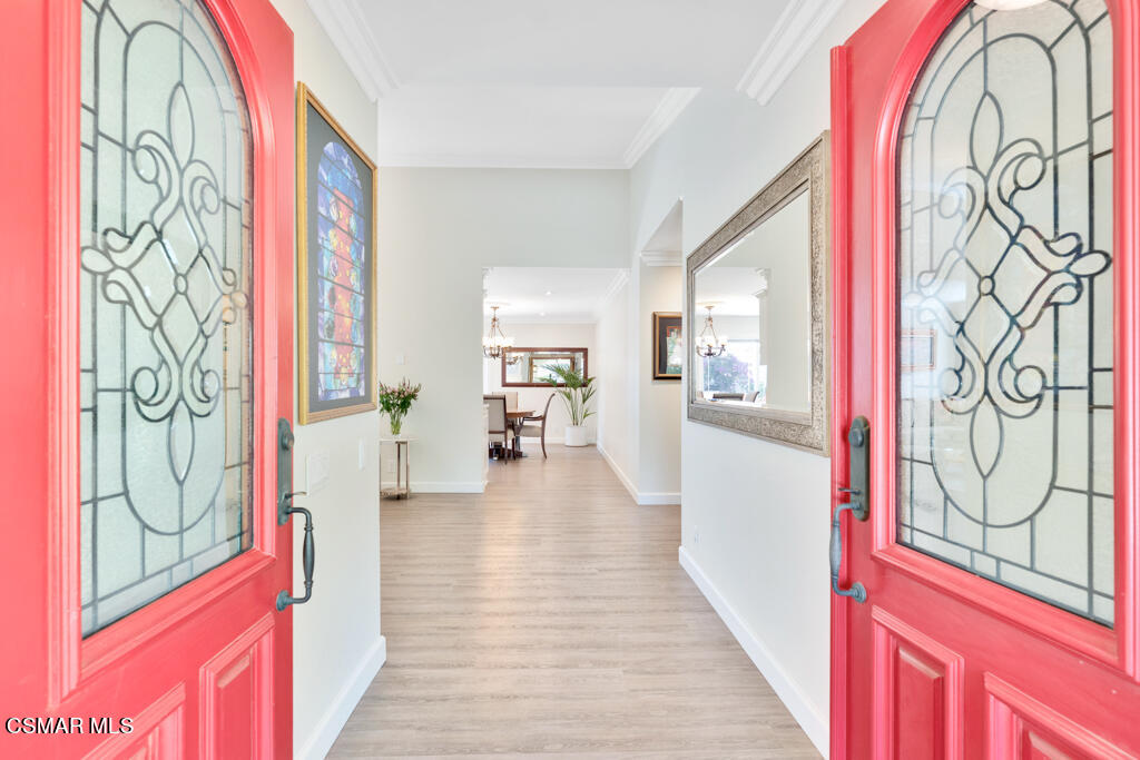 2685 Velarde Drive Thousand Oaks, CA 91360 - Photo 3 of 40