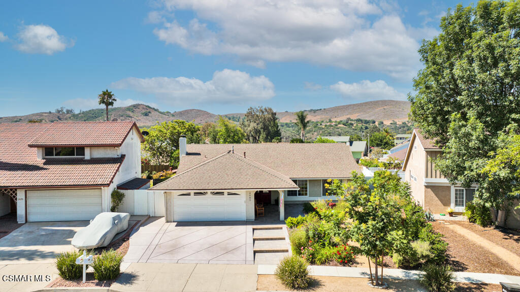 2685 Velarde Drive Thousand Oaks, CA 91360 - Photo 36 of 40 an aerial view of a house