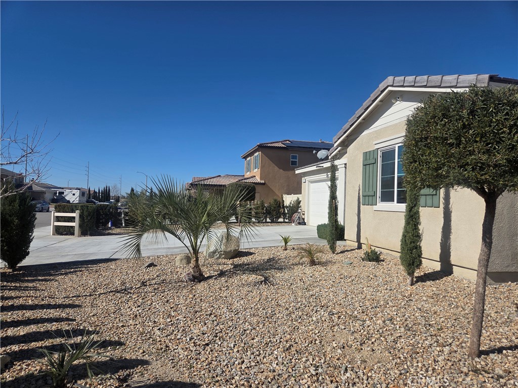 10592 Chevron Court Adelanto, CA 92301 - Photo 4 of 21