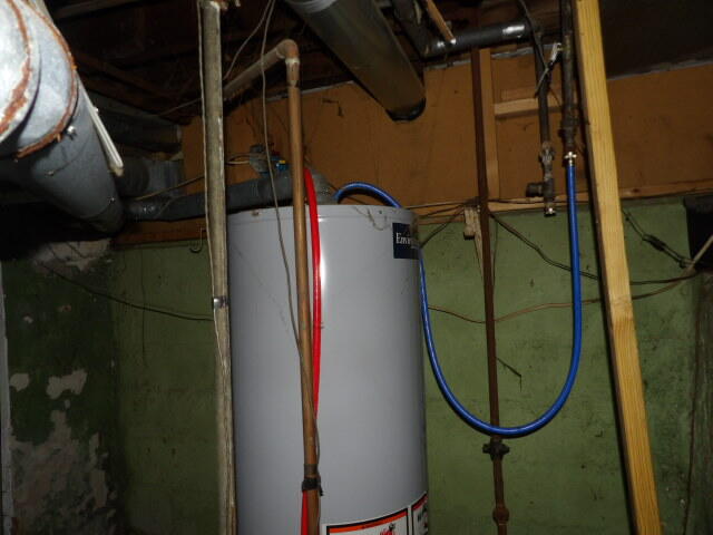 54 Jericho Road Battle Creek, MI 49014 - Photo 11 of 17 100_0011