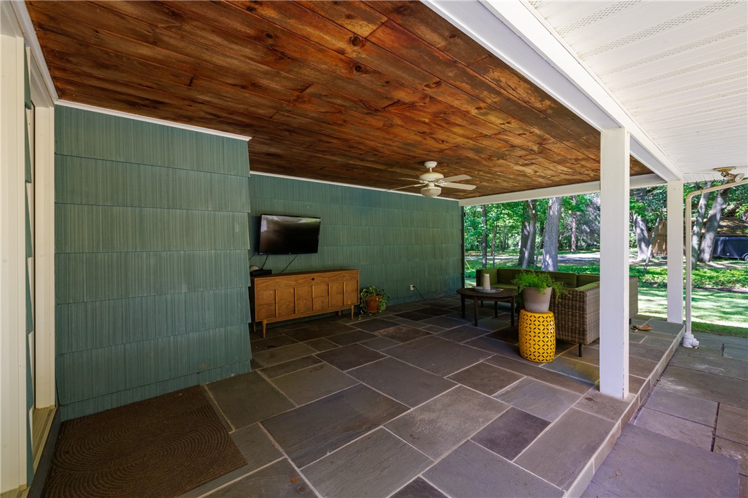 160 Wisner Road Irondequoit, NY 14622 - Photo 29 of 40