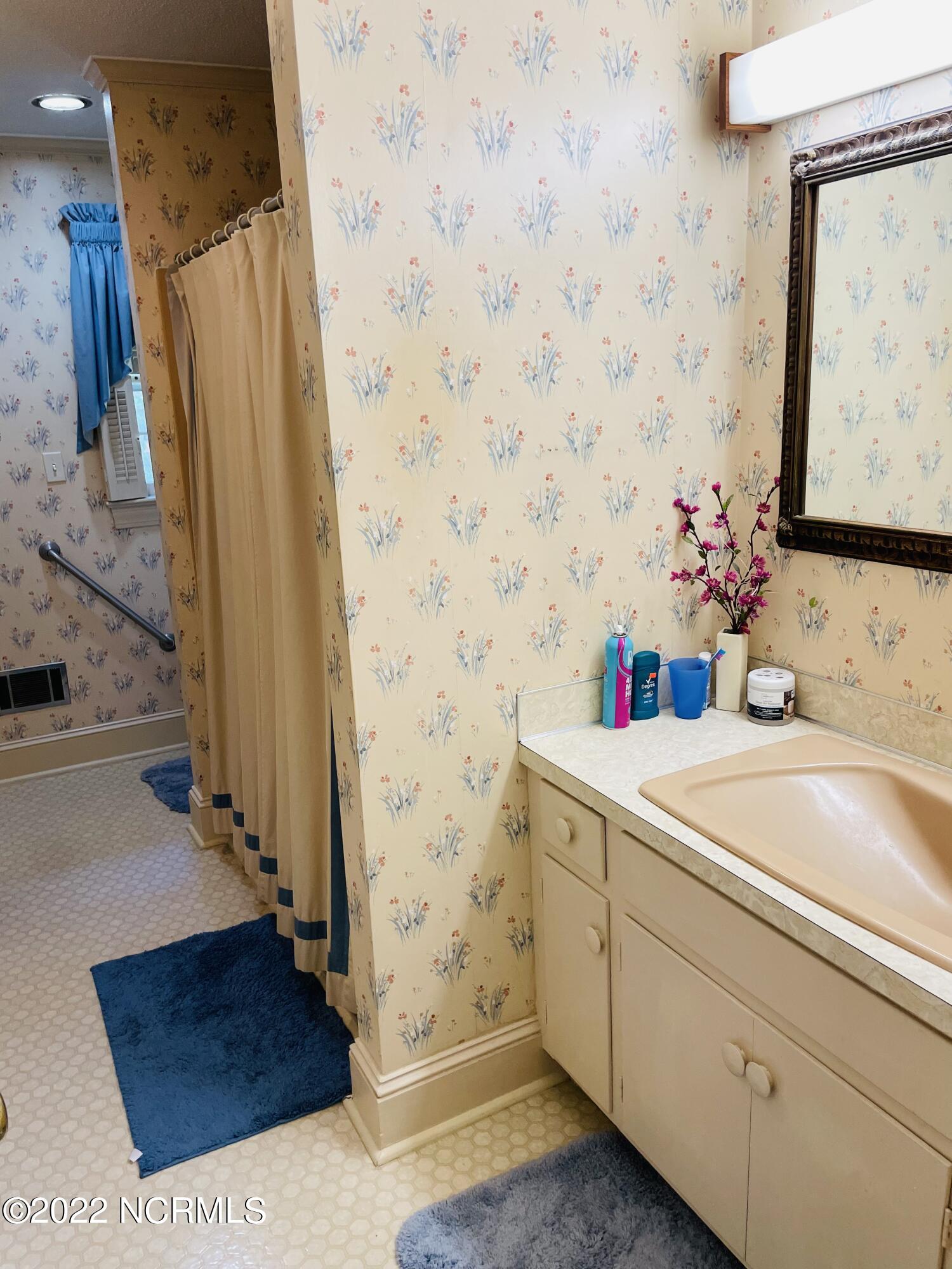 228 Dover Road Rocky Mount, NC 27804 - Photo 27 of 38 77BF85E7-4254-49C2-8A17-687F98D658BA