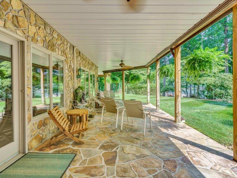 121 Spring Drive Huddleston, VA 24104 - Photo 48 of 70 Patio