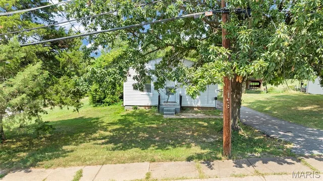 $110,000 | 10525 Hobday Avenue, St. Ann, MO 63074