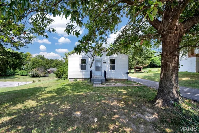 $110,000 | 10525 Hobday Avenue, St. Ann, MO 63074