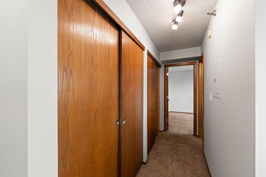 433 South 7th Street, Unit 1828 Minneapolis, MN 55415 - Photo 7 of 34