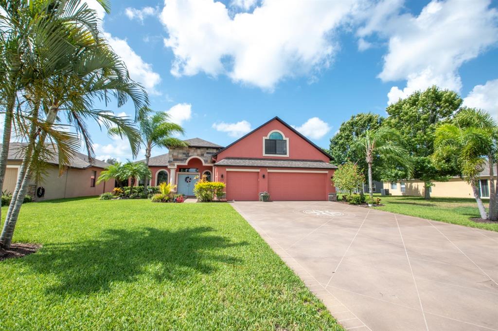 332 Star Shell Drive Apollo Beach, FL 33572 - Photo 1 of 1 332 Star Shell Dr.! Check Out This Driveway!