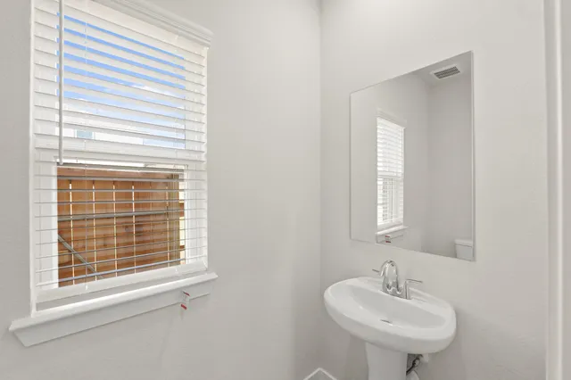 $324,900 | 440 Long Br Drive, Dayton, TX 77535