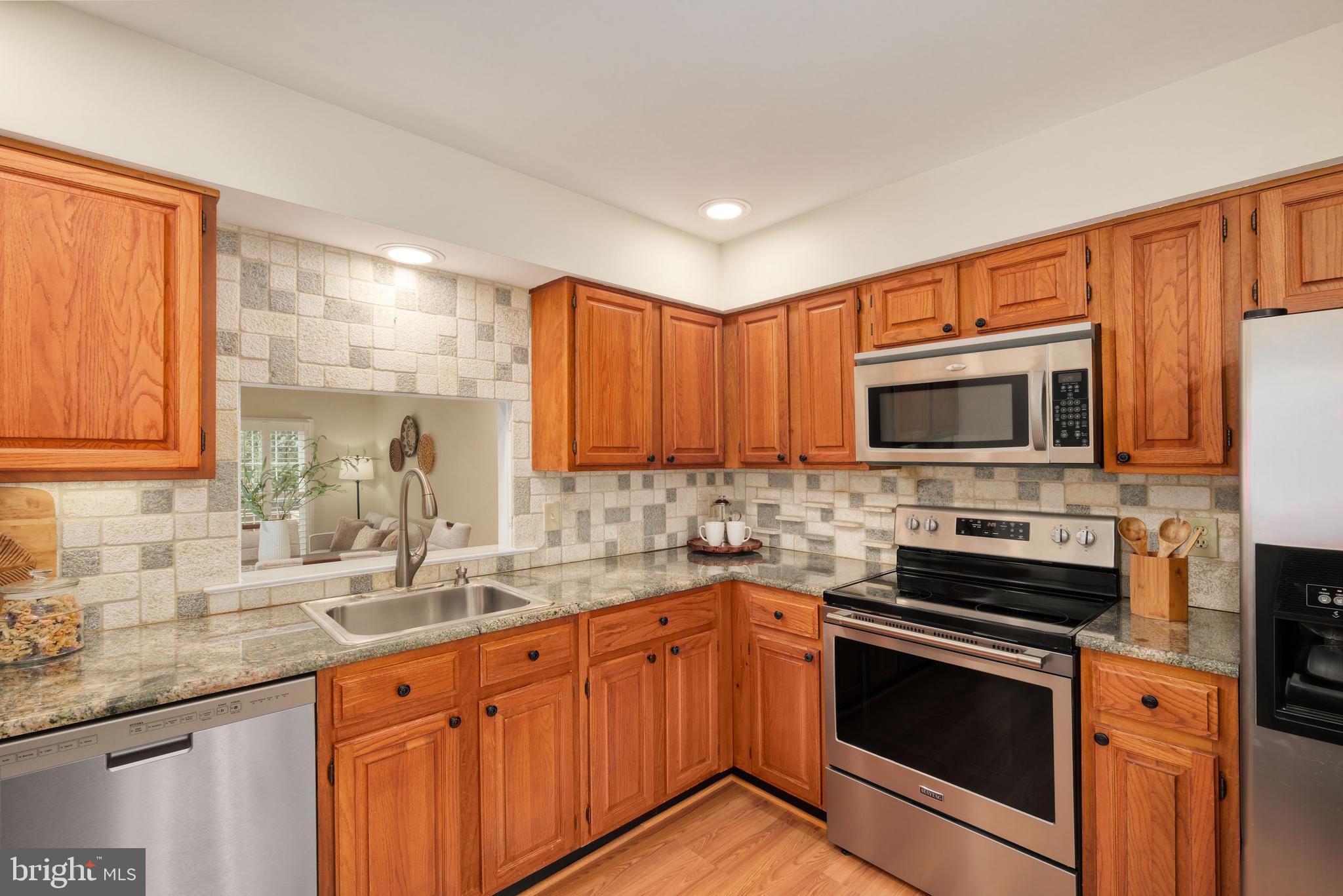8174 Cliffview Avenue Springfield, VA 22153 - Photo 10 of 55 Bright, spacious and updated kitchen!