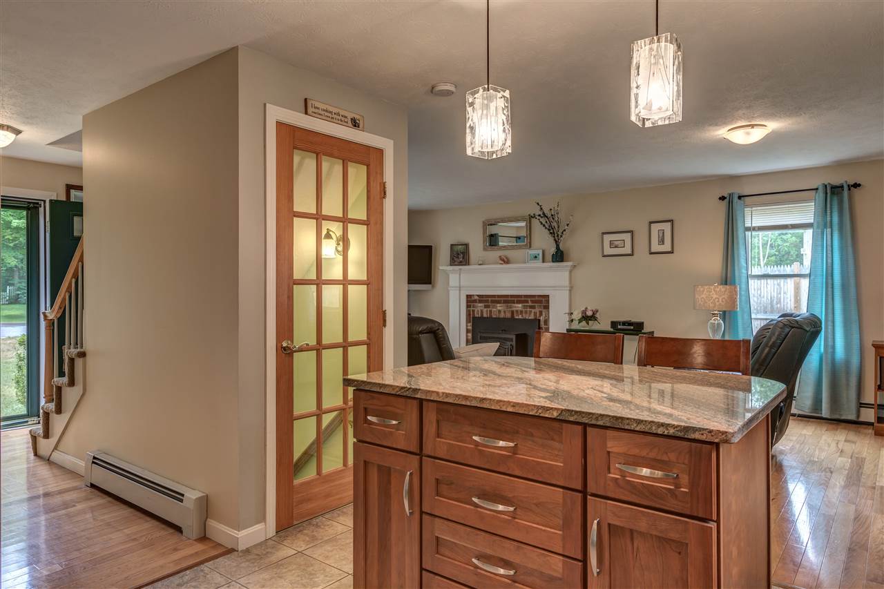 14 Captain Danforth Lane Amherst, NH 03031 - Photo 7 of 40