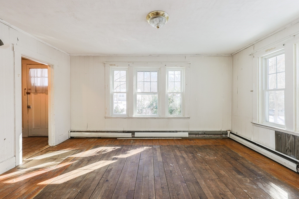 14 Leonard Lane Holbrook, MA 02343 - Photo 5 of 37