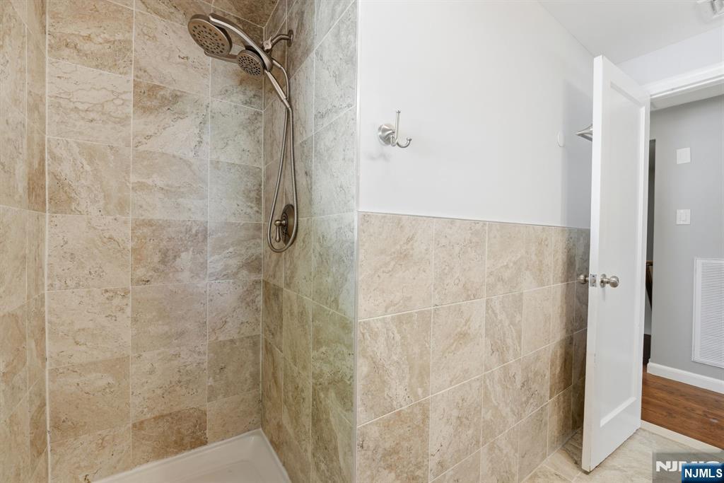 44 Alpine Place Kearny, NJ 07032 - Photo 41 of 50