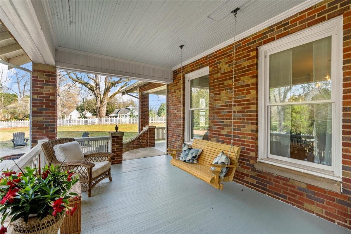 102 Brickyard Road Fort Mill, SC 29715 - Photo 4 of 36 Gallery Image 4