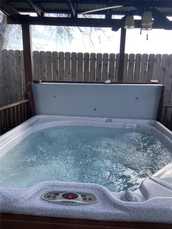 $2,100 | 11331 Oakcenter Drive, Houston, TX 77072