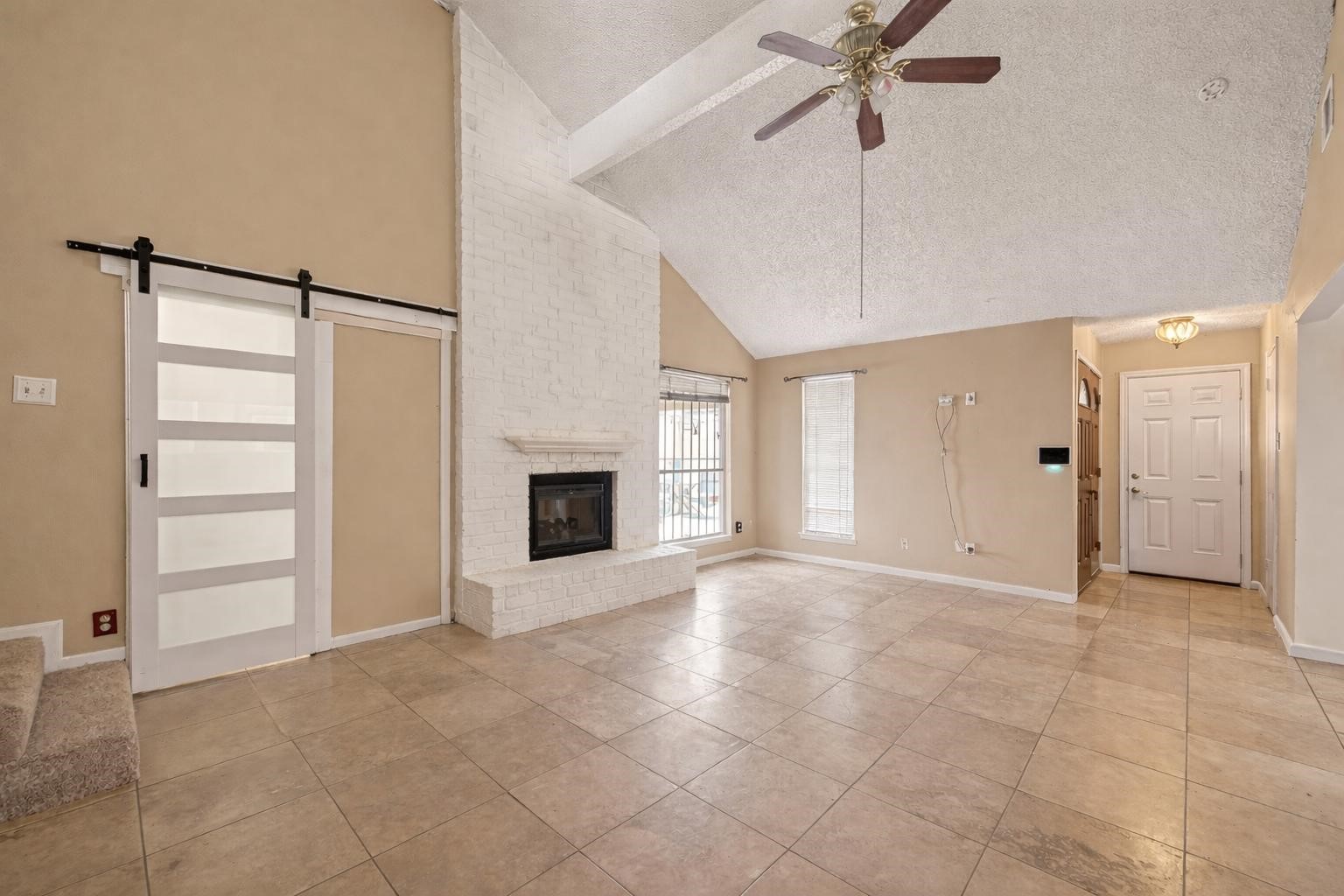 11331 Oakcenter Drive Houston, TX 77072 - Photo 4 of 35