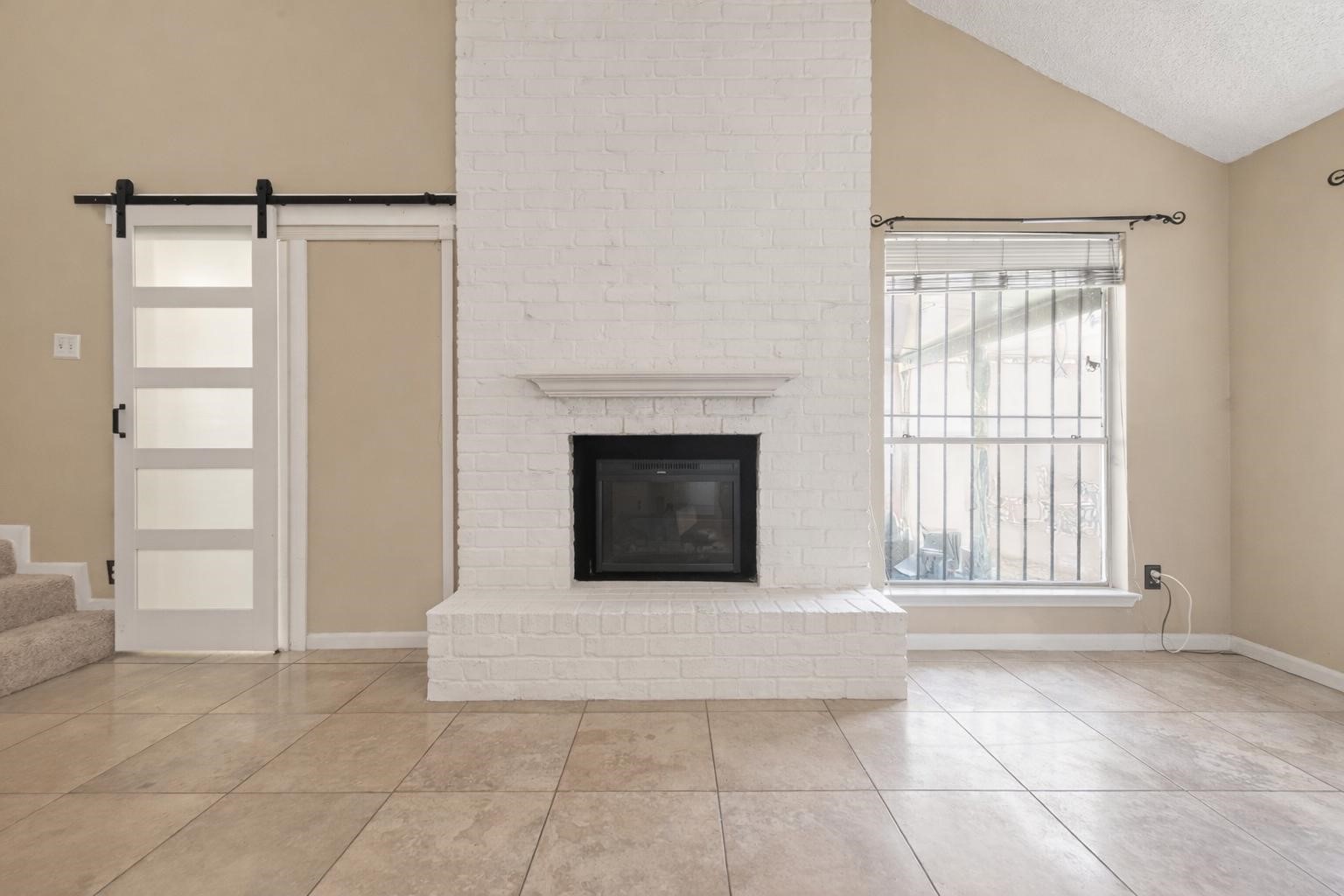 11331 Oakcenter Drive Houston, TX 77072 - Photo 6 of 35